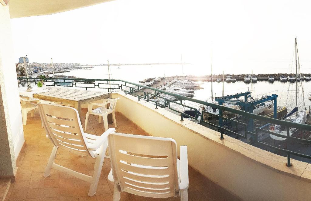 SeaSide Apartment room 2