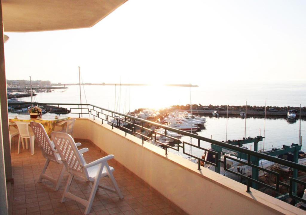 SeaSide Apartment room 3